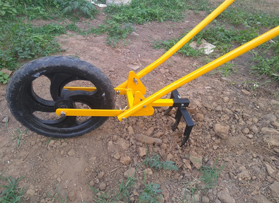 Wheel Hoe with 3 types of attachments